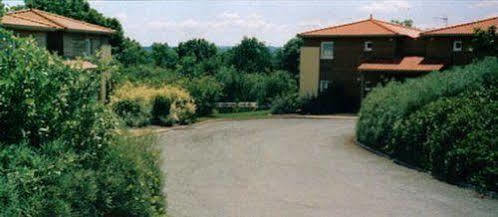 Le Saint Pierre Moncoutant Exterior foto